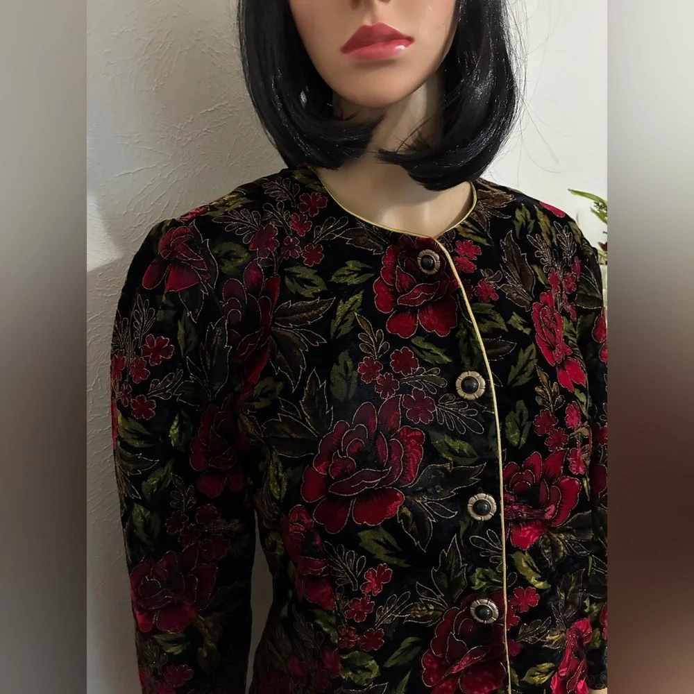 R&K Festive Velveteen Button-Up Jacket. Size 12. Evening. Dressy. Holiday.